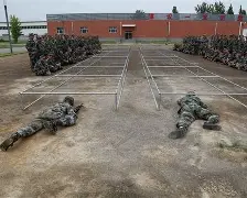 九游体育-布莱顿今晨战术微调，志在中超名次提升，质疑声仍在，临场指挥获称赞