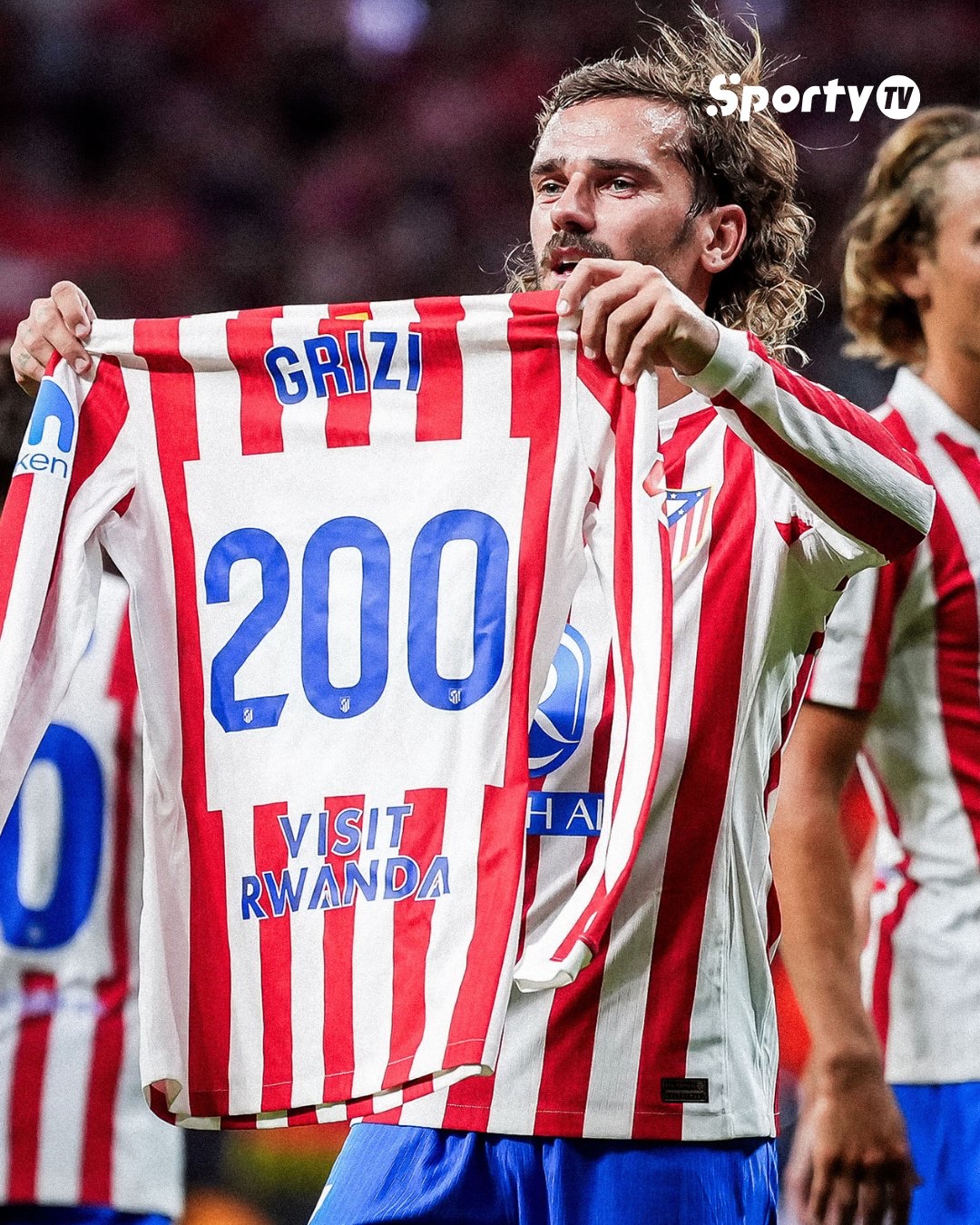 太狠了！国际米兰今晨主帅复盘清晨比利亚雷亚尔备战德国杯，法兰克福转会期刷新队史纪录