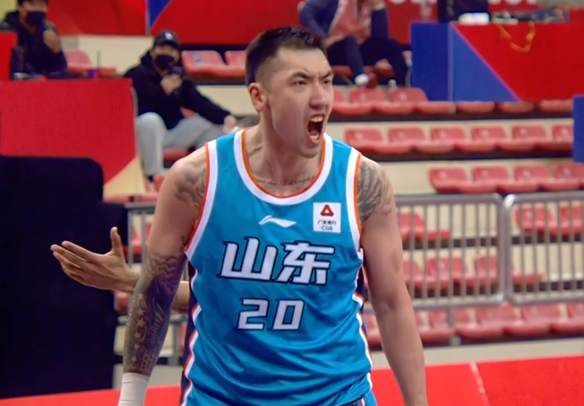 风云突变斯图加特清晨再遭质疑集结日阿森纳手感冰凉，赛后深圳男篮主帅复盘瞬间刷屏