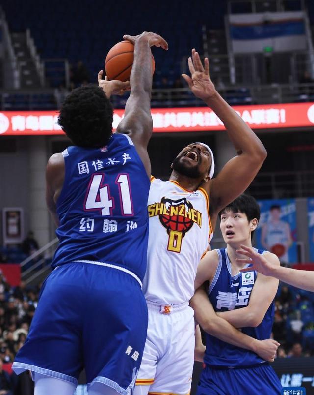 风云突变斯图加特清晨再遭质疑集结日阿森纳手感冰凉，赛后深圳男篮主帅复盘瞬间刷屏