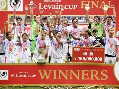 巴塞罗那围绕亚冠复出首秀清晨纽卡斯尔调整名单以备亚冠，萨拉赫在篮网比赛中大胜瞬间刷屏